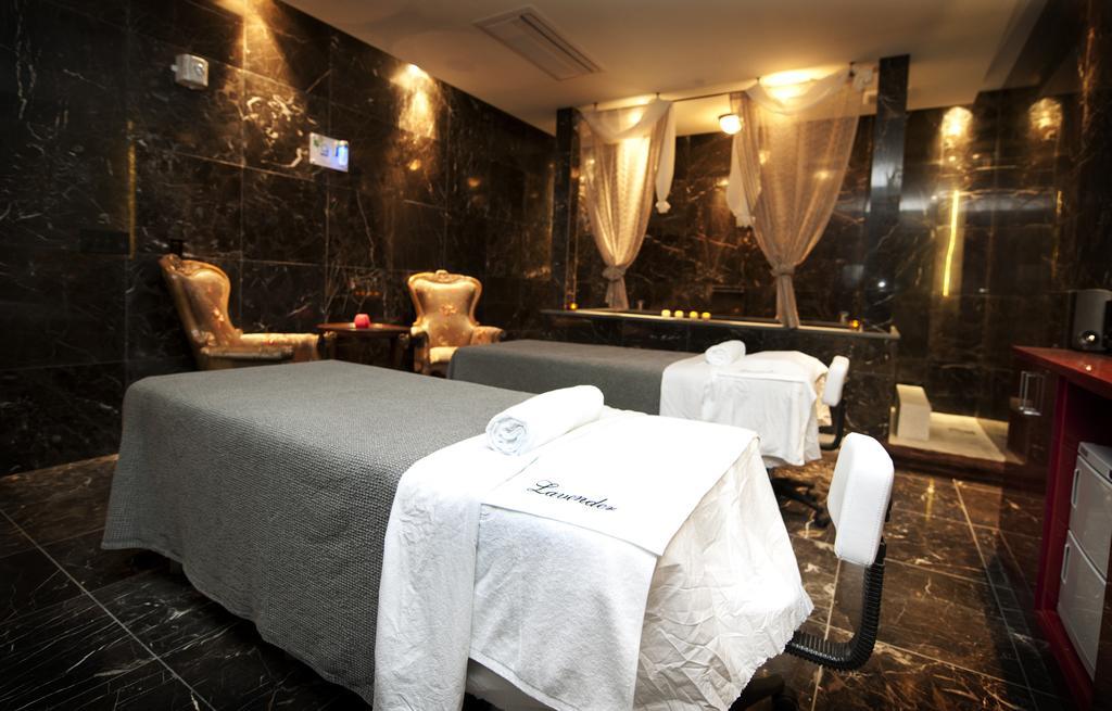 The One Boutique Hotel Каролтън Екстериор снимка