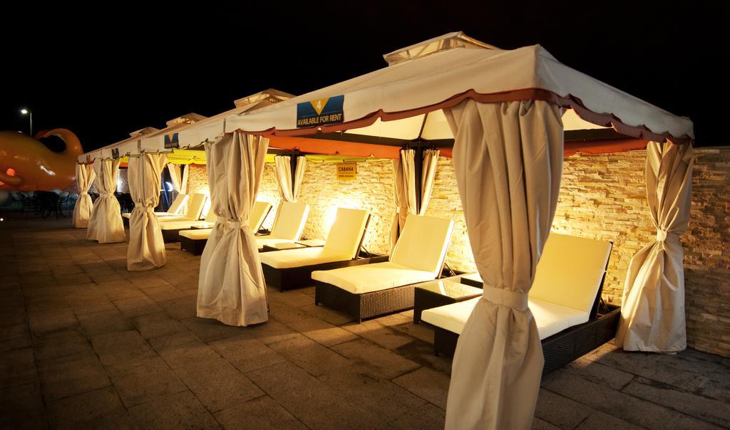 The One Boutique Hotel Каролтън Екстериор снимка